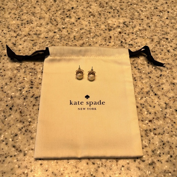 Kate Spade Pearl Gumdrop Stud earrings